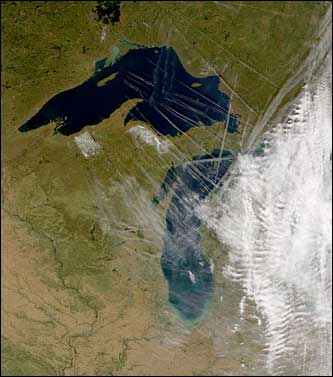 Chemtrails over the Great Lakes region of the United States