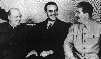 Averell Harriman (between Churchill and Stalin), one of many Council members who, although wealthy capitalists, enjoyed high harmony with the Bolsheviks
