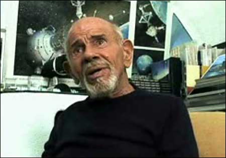 Jacque Fresco describes his vision of the “Venus Project” which deceptively shares many characteristics of the “New World Order.”